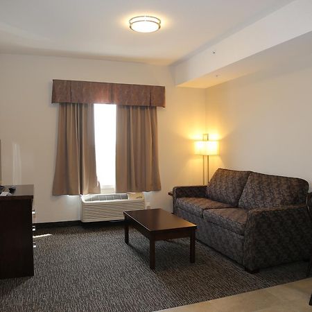 Prairie Moon Inn & Suites Macklin Εξωτερικό φωτογραφία