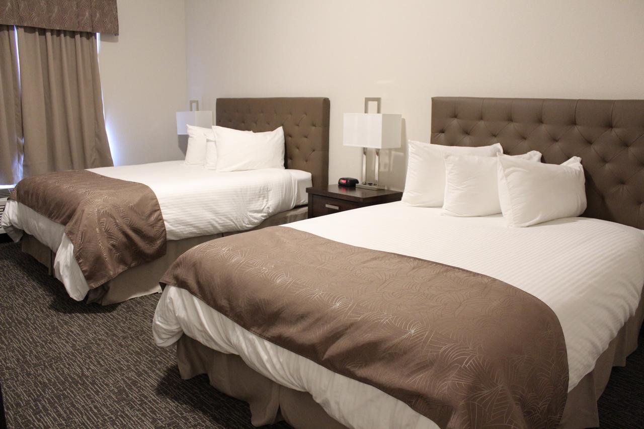 Prairie Moon Inn & Suites Macklin Εξωτερικό φωτογραφία